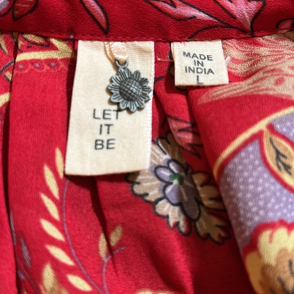 Let it be Sleeveless tank, beautiful, bold red print w paisley. NWT - Picture 6 of 6